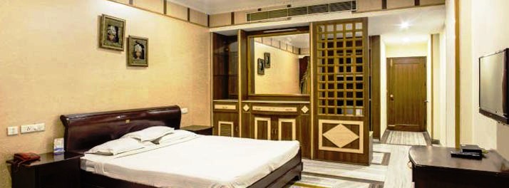 2216/Hotel Shiraaz - Panchkula 05.jpg